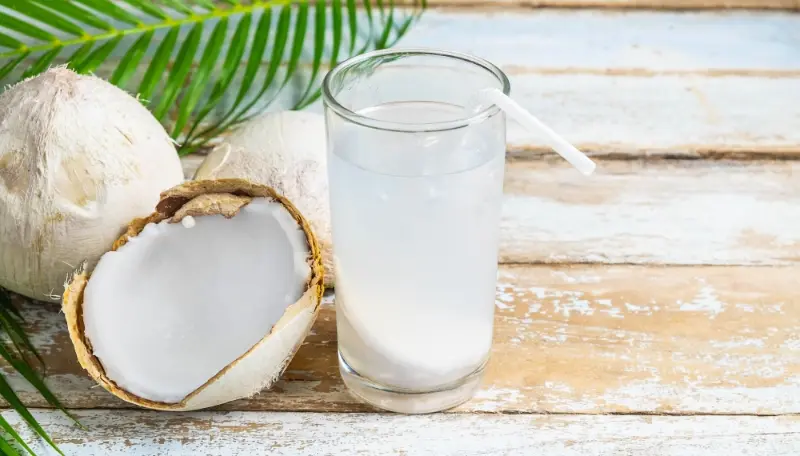Come funziona una linea di produzione di acqua di cocco?